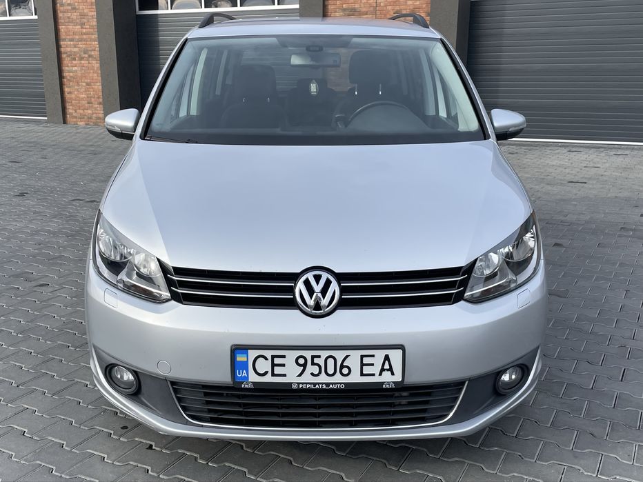 Volkswagen Touran 2.0 tdi 2012 року