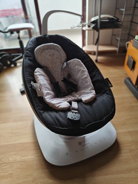 Ovo de bebê. Como novo.