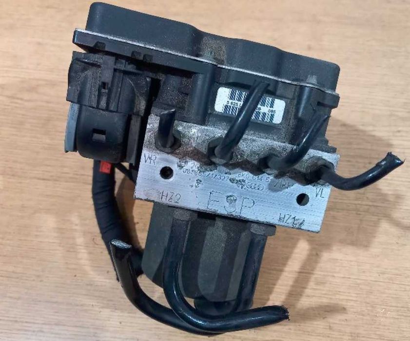 Pompa  hamulcowa sterownik ABS ESP AUDI A4 B8 A5 1.8 2.0 TFSI