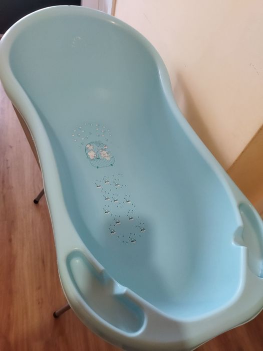 Wanienka ze stelażem