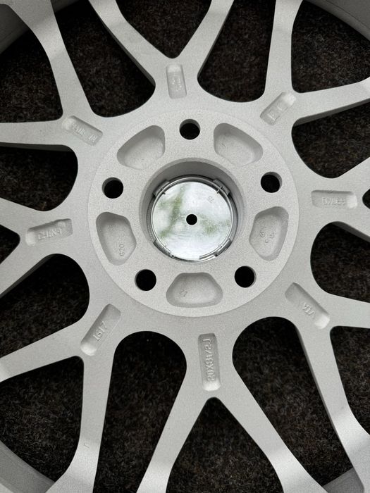 Різноширокі R20 5x120 BMW X5 X6 X3 Е70 E71 F15 F16 Ф15 Ф16 Е70
