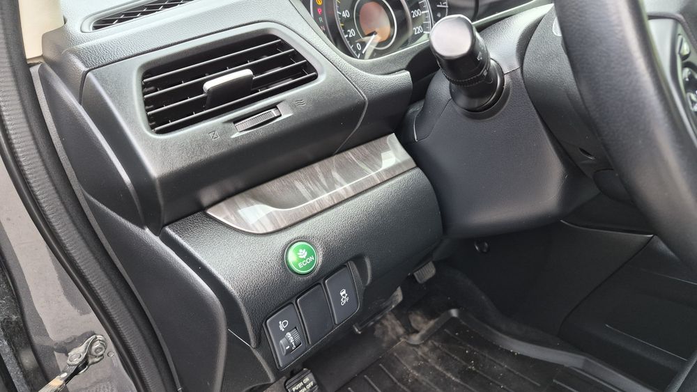 Продам офійійну HONDA CR-V