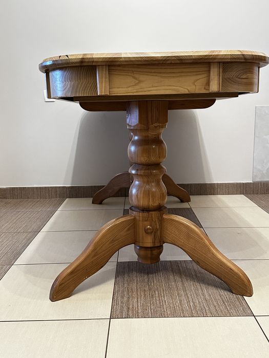 Деревяний кухонний розкладний стіл