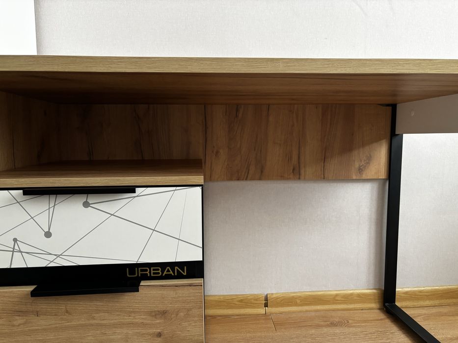 Meble młodzieżowe Biurko z szafka nocna urban agata meble