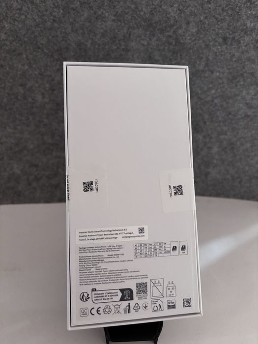 Troco/Vendo Xiaomi 15T 256GB Black Selado