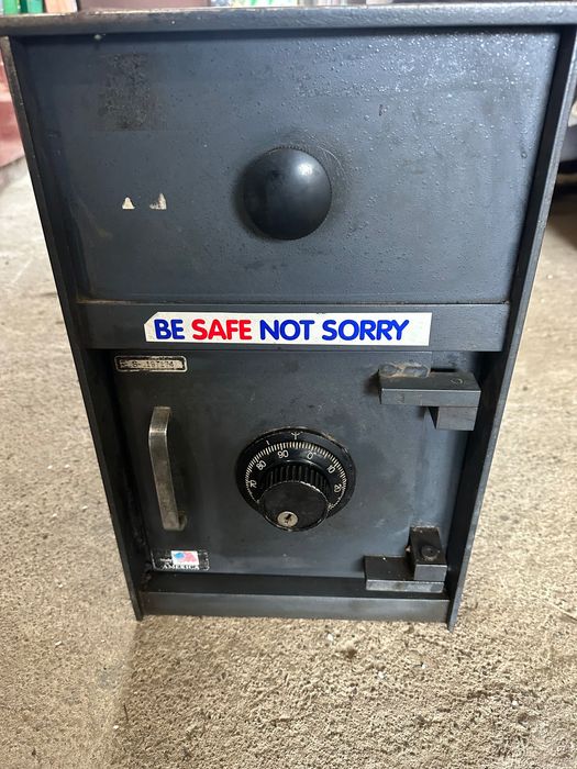 Сейф Gardall з механічним кодовим замком