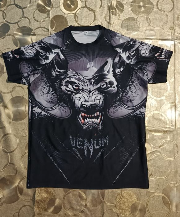 Футболка,рашгард,шорты,штаны.