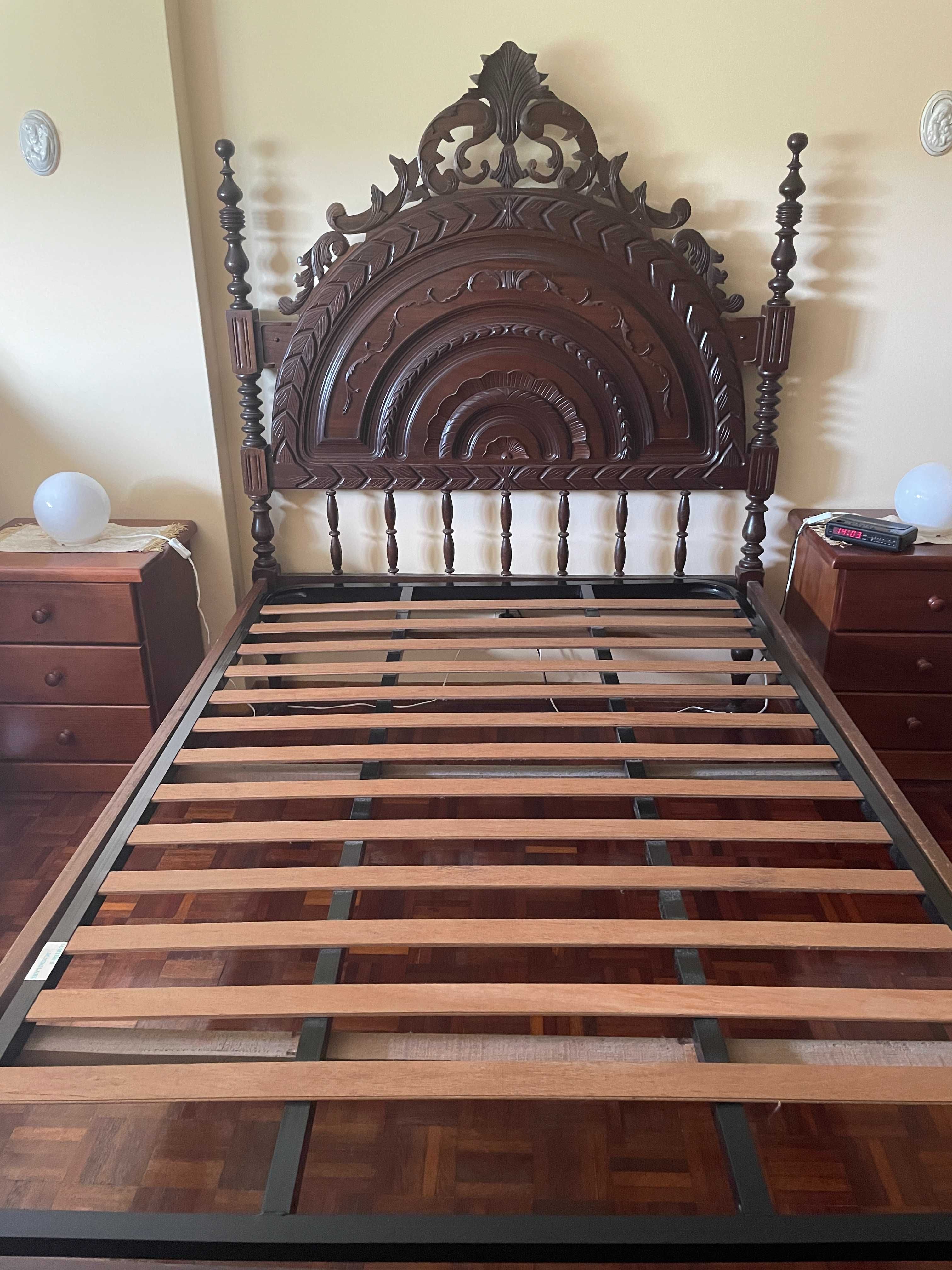 Estrutura da cama em madeira