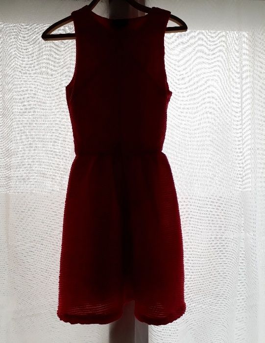 Платье розовое по колено, Розмер 42 – 48, тянется, замочек збоку