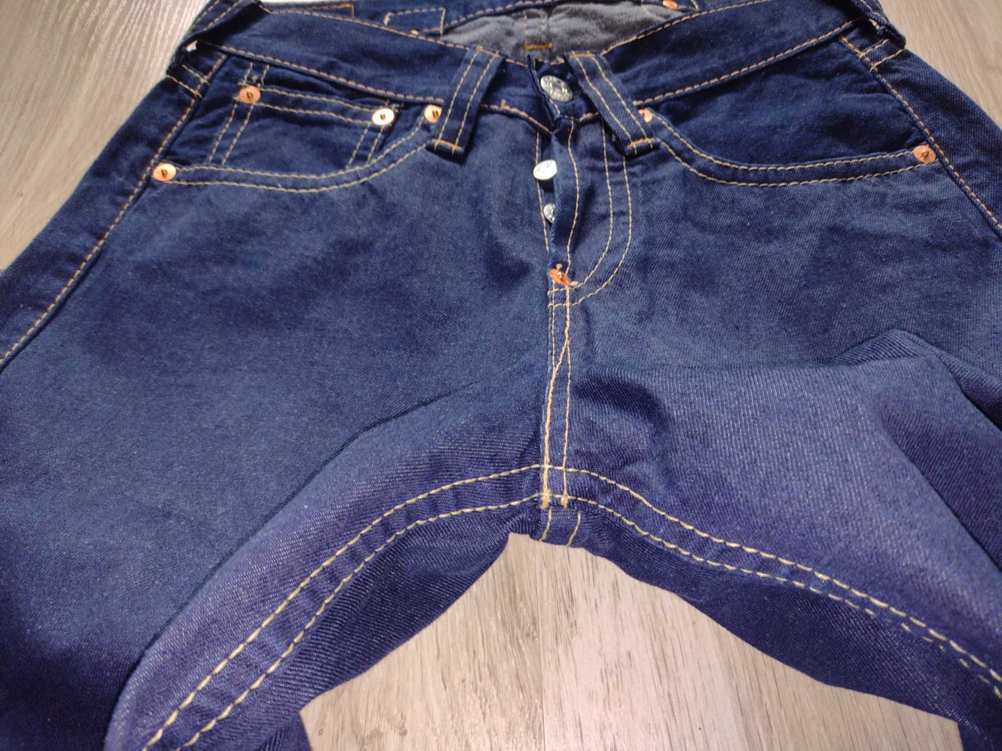 Spodnie Levi's 902 Lot pas 84 nowe