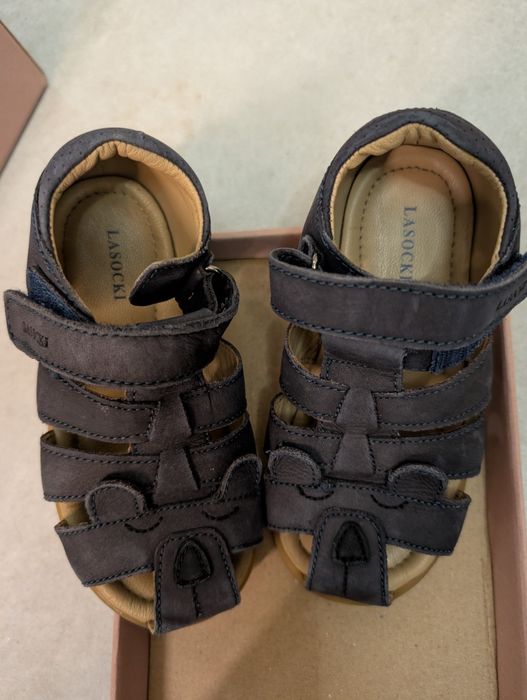 Sprzedam sandały Lasocki r. 25 skórzane