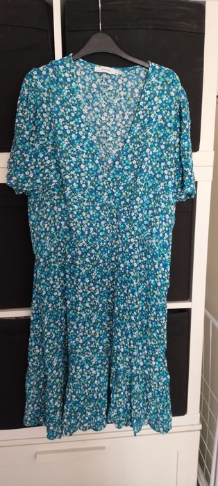 Sukienka w kwiatki niebieska Reserved XL/XXL