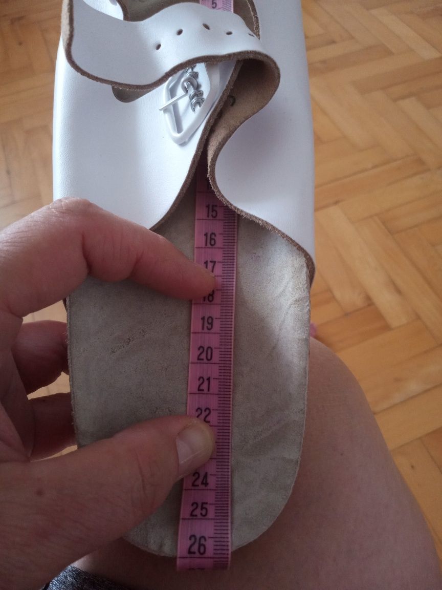 Klapki buty białe medyczne
