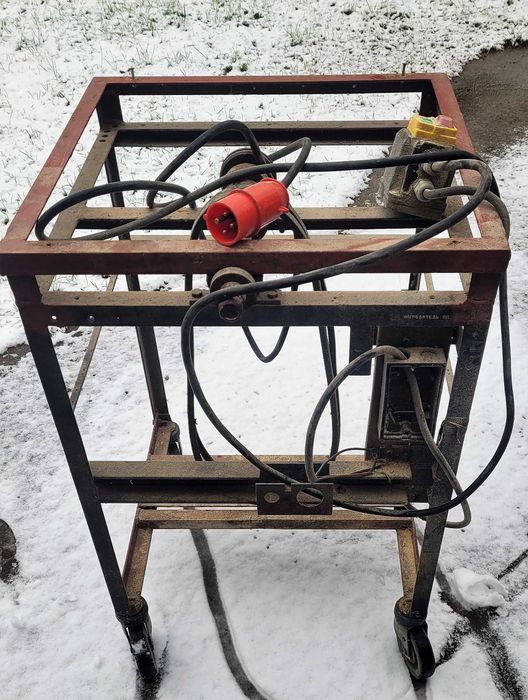 stół do piły z wałkiem