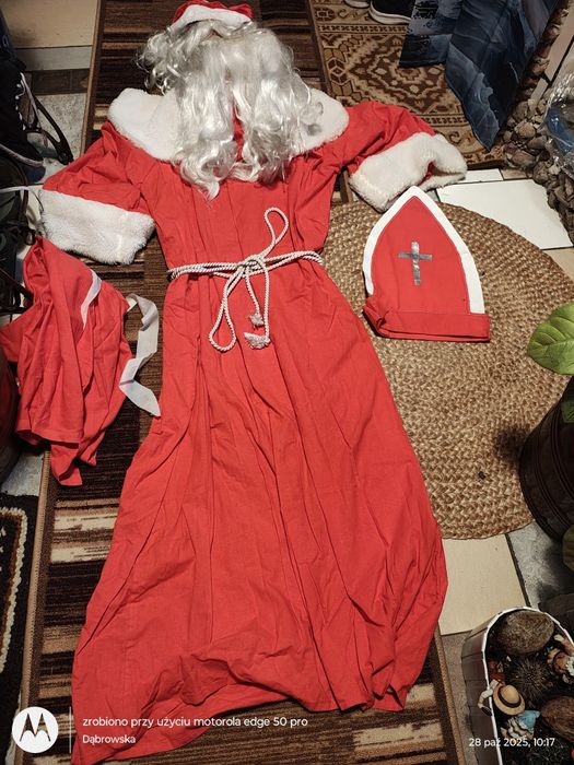 Strój Mikołaja jak nowy