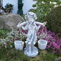 Figura ogrodowa Dziewczynka z wiaderkami Producent