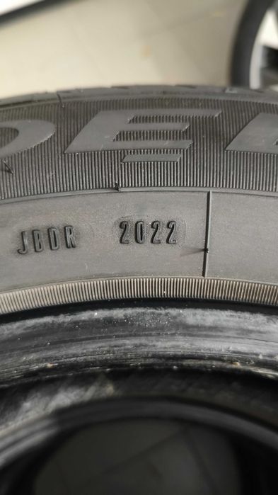 Opony całoroczne wielosezonowe 235 55 R18 Navigator 3 Dębica