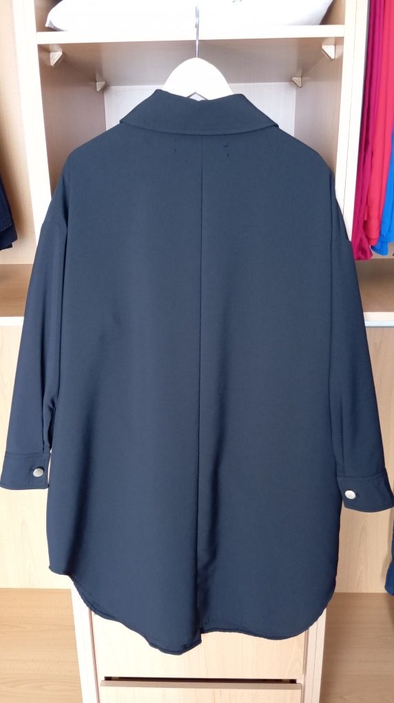 Camisa-Casaco Comprido Preto Zara