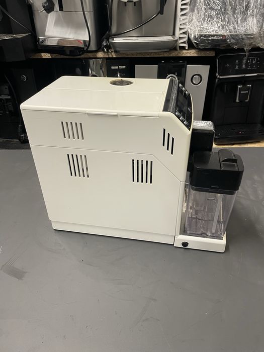 Кавомашина Philips Minuto 2017 р