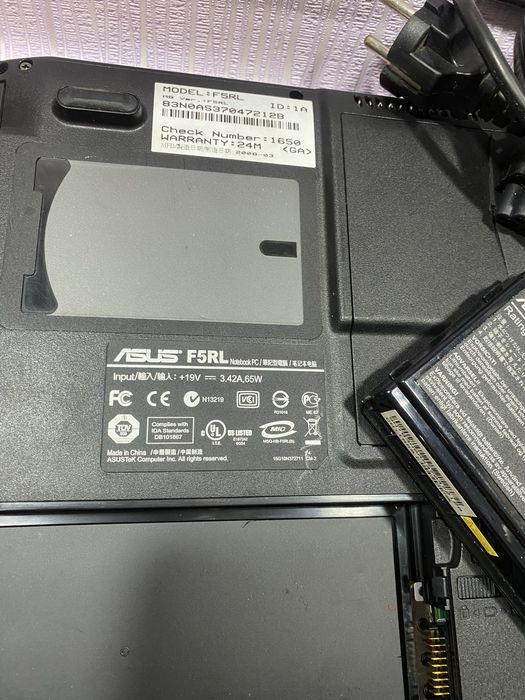 ноутбук ASUS F5RL