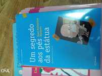 Livro Um segredo aos pés da estatua
