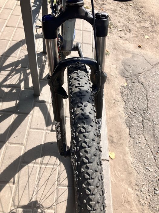 Вилка rock shox xc30 100mm пружина 26 колеса