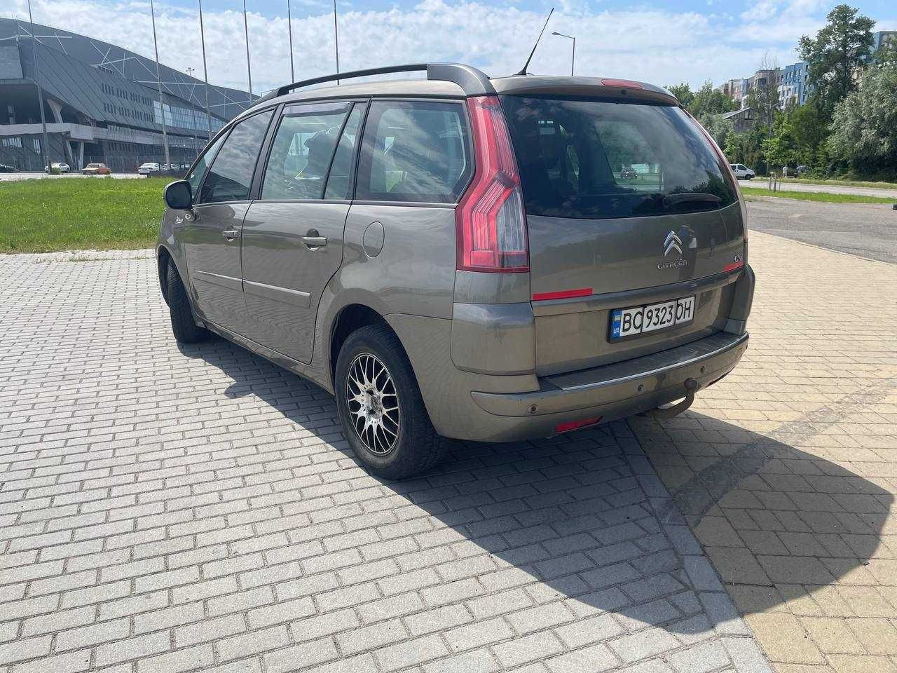 Авто Сітроен Гранд Пікасо