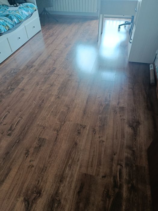 Panele podłogowe AC4