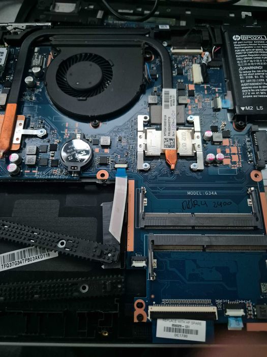 motherboard HP 15-AU101np, processador i5-7200U testada sem anomalia64551542102657121