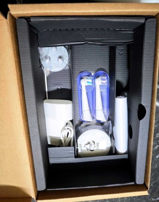 Oral-B iO 10 Escova elétrica quase nova + 2 cabeças + estojo de viagem