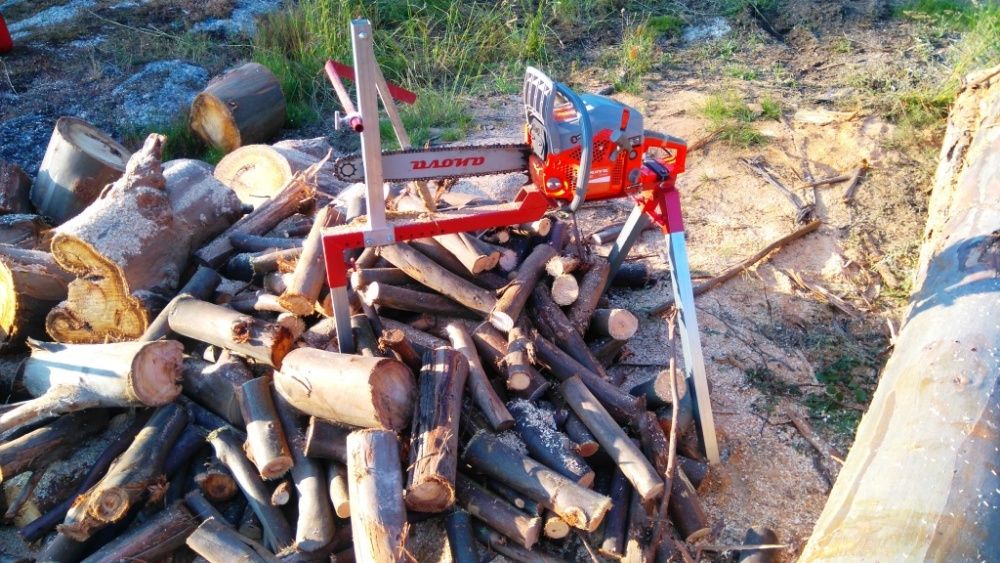 Cavalete de Motosserra de Quatro Pernas
