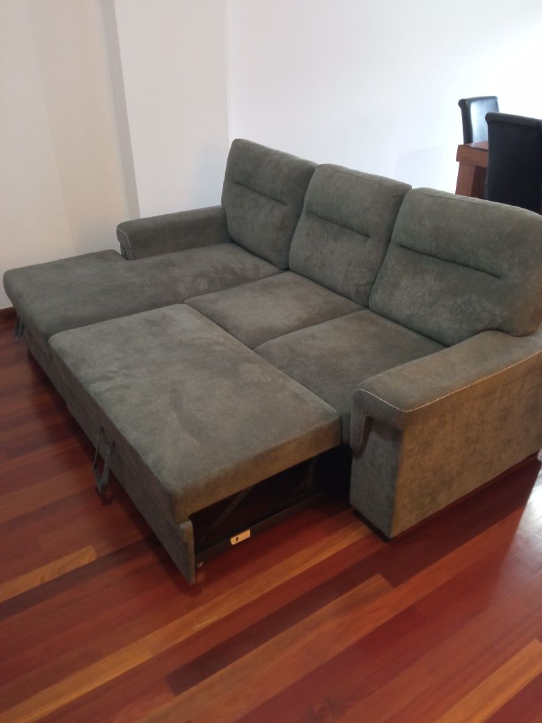 Sofá com chaise longue