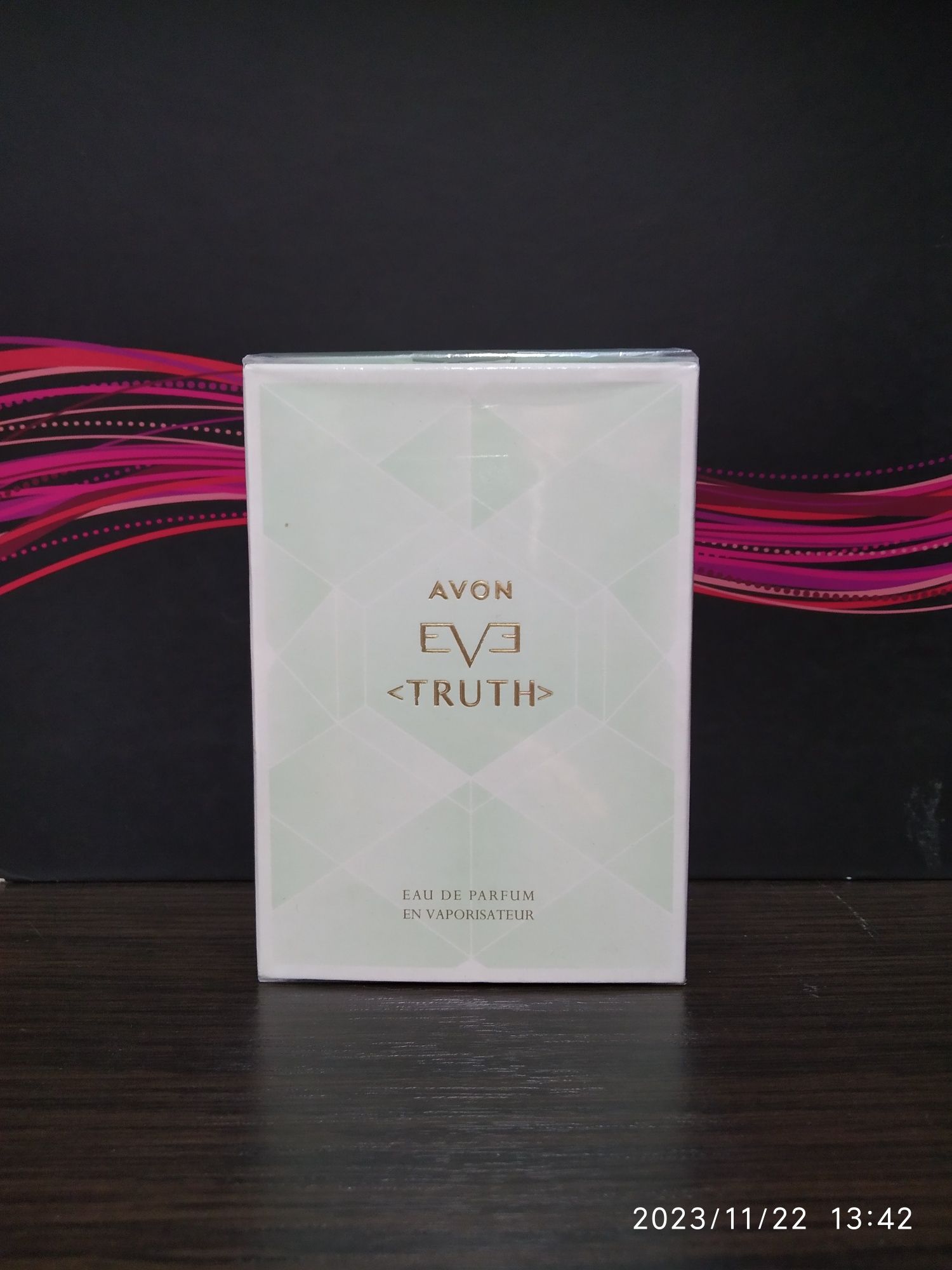 Avon Eve Become, Truth, Confidence, One, Prive.