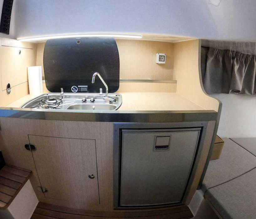 Nowa łódź: Marinello 26 CABIN - 7,65m/10os - OSOBNE WC - boatcenter.pl