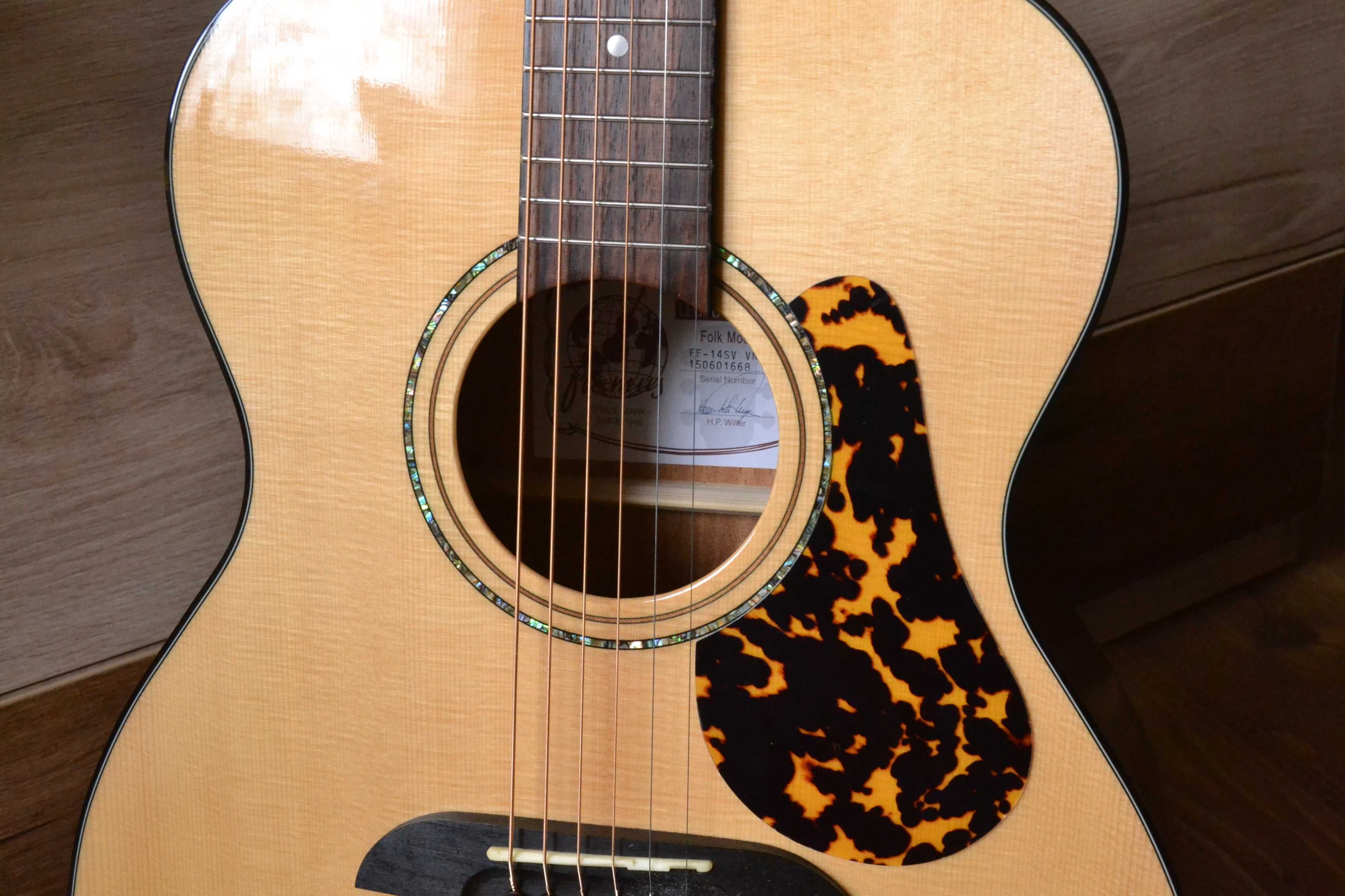 Gitara akustyczna Framus