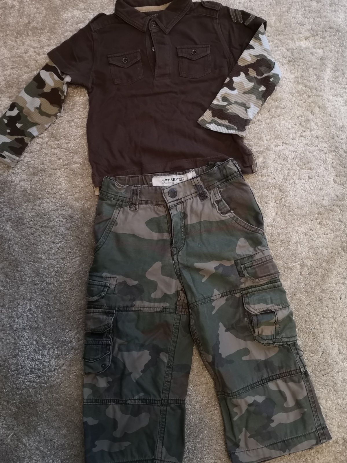 Komplecik spodnie i bluzeczka chłopięca na 2 latka
