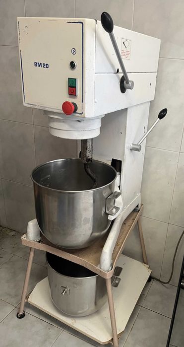 Batedeira Profissional/Industrial Pastelaria (BM 20)