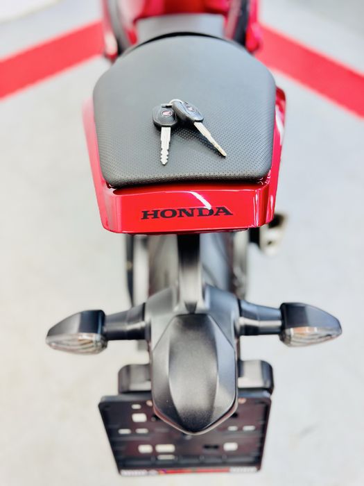 мотоцикл Honda CBR1000RR в оригіналі тільки з Японії