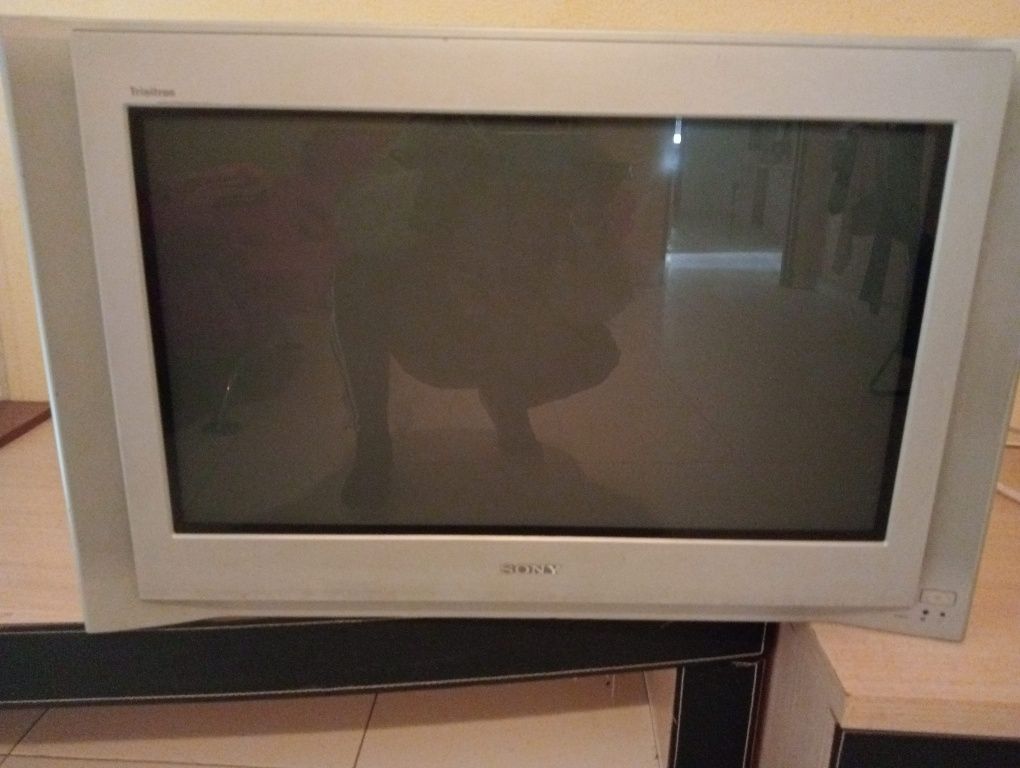 TV Sony Trinitron 100Mhz