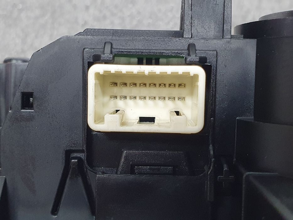 Conjunto / manetes de luzes e limpa vidros MAZDA 2 (DE)