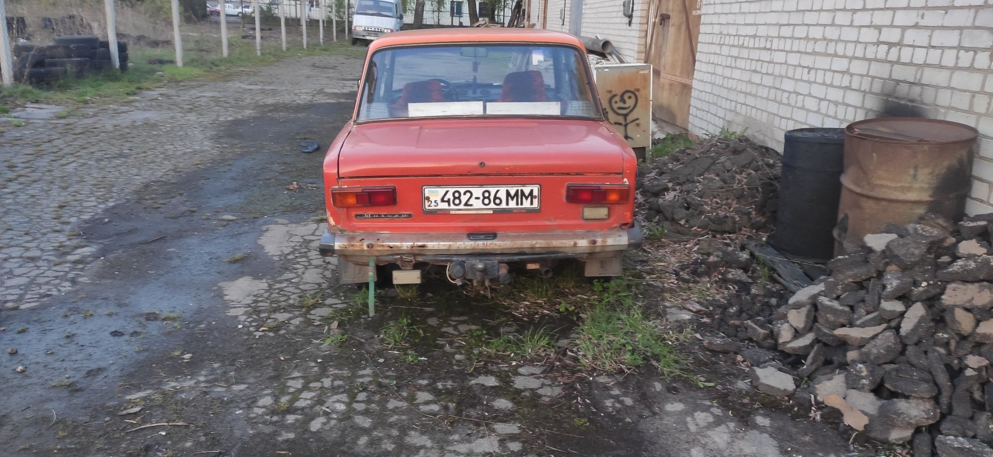 Авто ВАЗ 21013  .