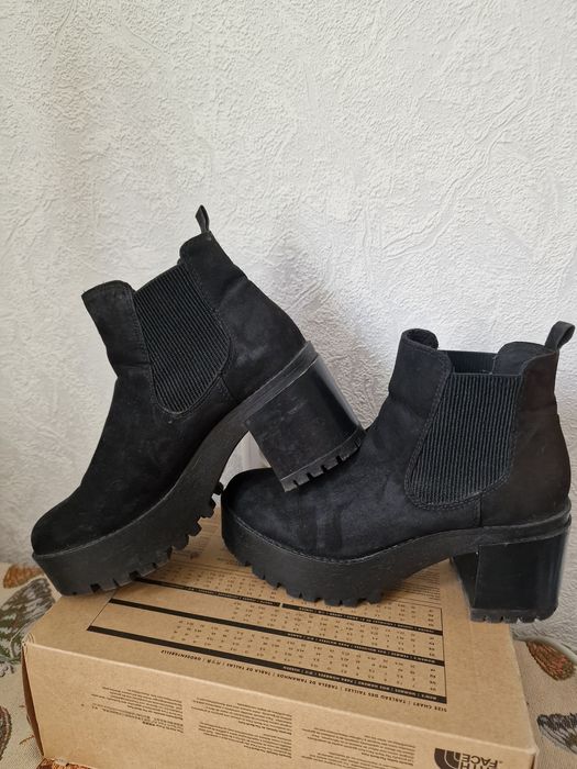 Черевики Pull&Bear 37 розмір