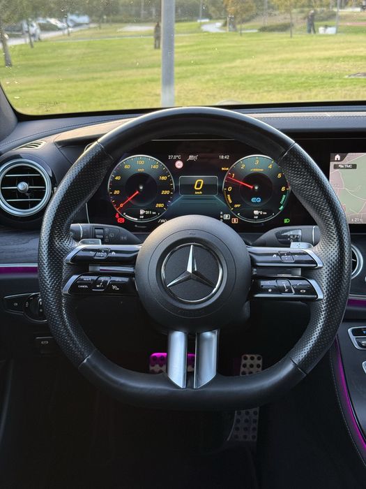 Mercedes-Benz E300de AMG 2022