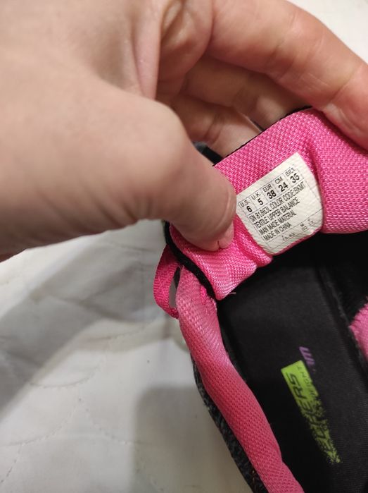 Кросівки Skechers 38р. 24.5см оригінал відмінний стан