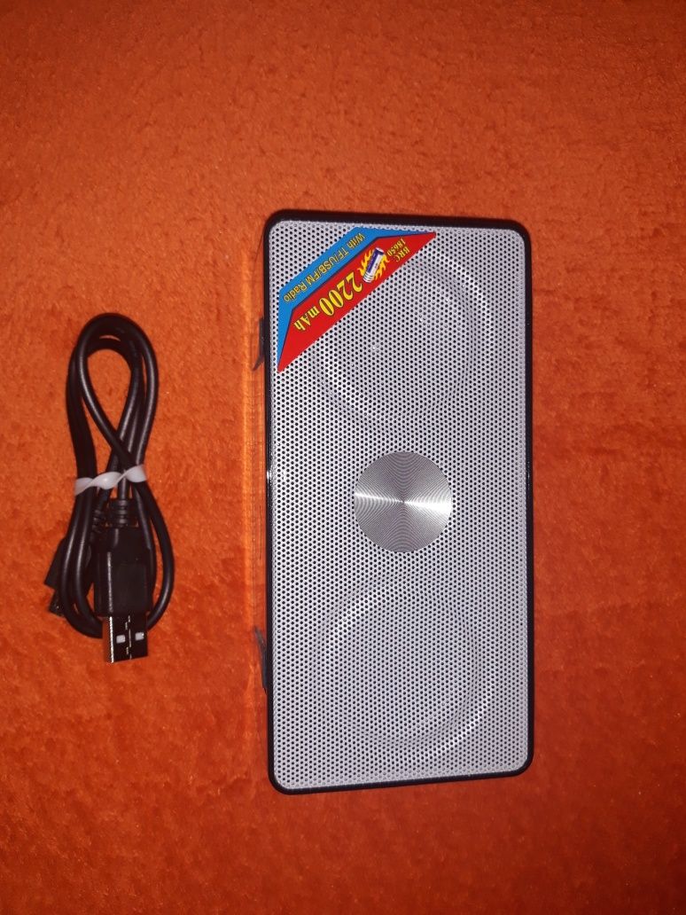 Приемник FM,USB,MicroSD новий.