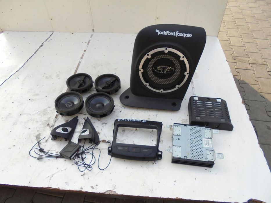 GŁOŚNIKI SUBUFER ROCKFORD MITSUBISHI OUTLANDER 2