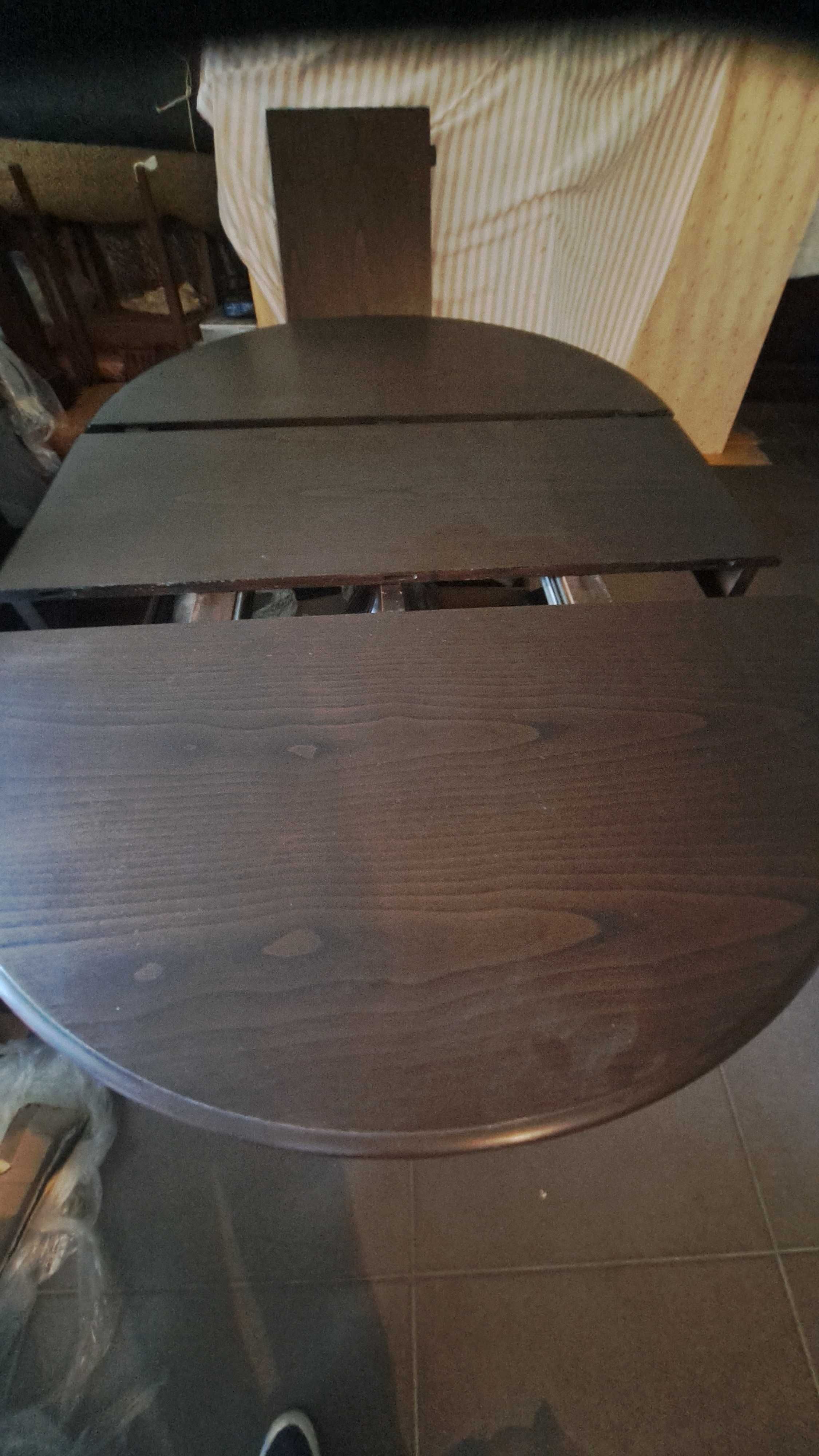 Mesa de sala de jantar extensível