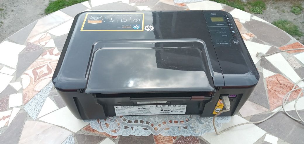 Продам принтер (сканер,ксерокс) HP Deskjet 3050

+ Ска