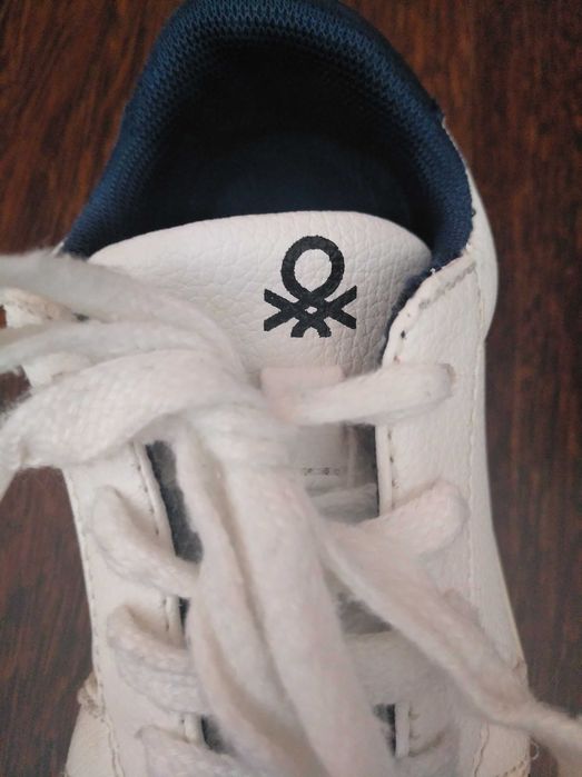 Sapatilhas da Benetton de menino