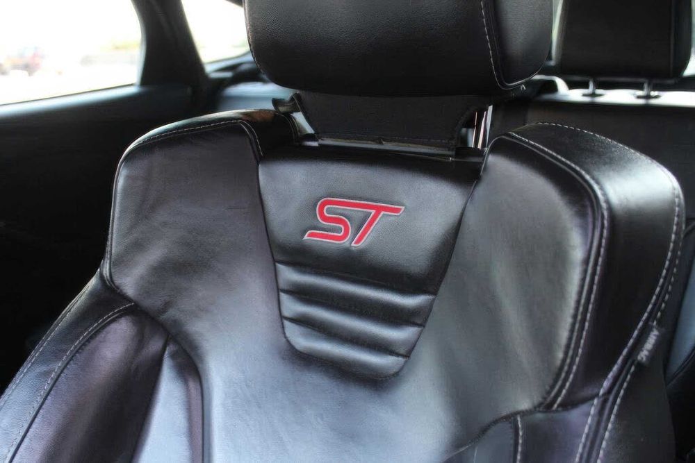 Ford Focus ST      2017